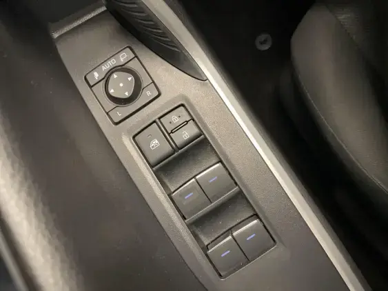 TOYOTA RAV4 V - voiture d'occasion - Photo 19