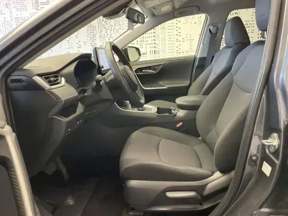 TOYOTA RAV4 V - voiture d'occasion - Photo 21