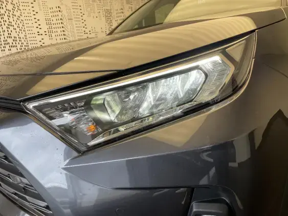 TOYOTA RAV4 V - voiture d'occasion - Photo 22