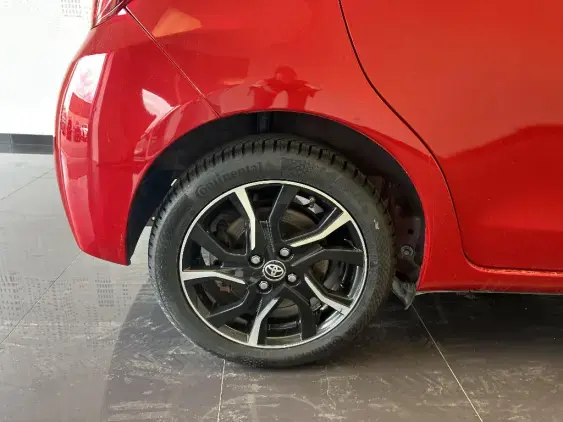 TOYOTA YARIS III - voiture d'occasion - Photo 22