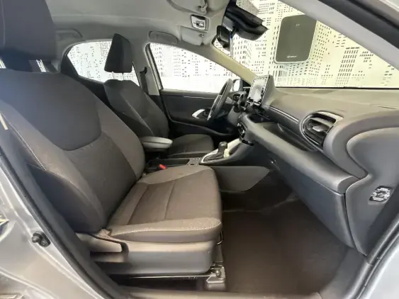 TOYOTA YARIS IV - voiture d'occasion - Photo 18