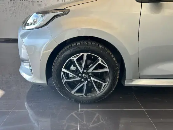 TOYOTA YARIS IV - voiture d'occasion - Photo 21