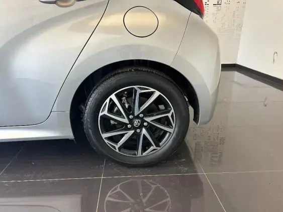 TOYOTA YARIS IV - voiture d'occasion - Photo 22