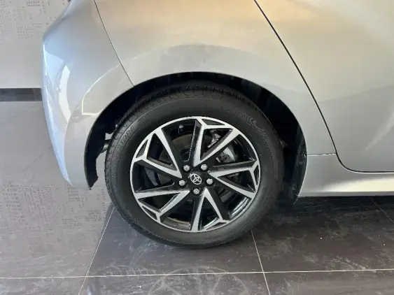 TOYOTA YARIS IV - voiture d'occasion - Photo 23