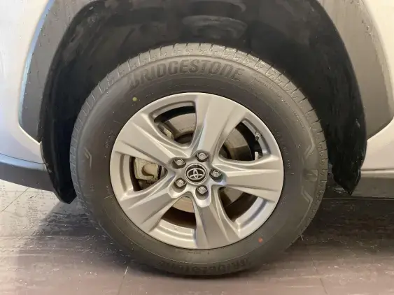 TOYOTA RAV4 V - voiture d'occasion - Photo 21