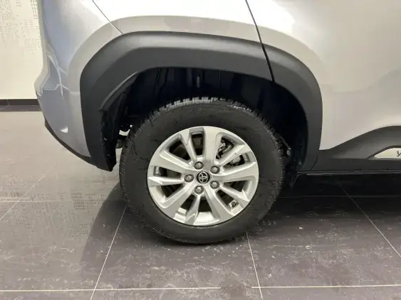 TOYOTA YARIS CROSS I - voiture d'occasion - Photo 24