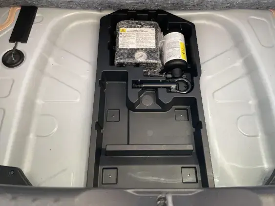 TOYOTA AYGO X - voiture d'occasion - Photo 17