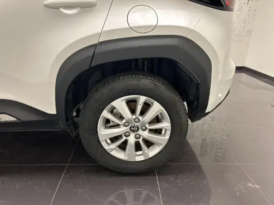 TOYOTA YARIS CROSS I - voiture d'occasion - Photo 22