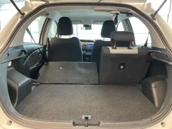 TOYOTA YARIS III - voiture d'occasion - Photo 16