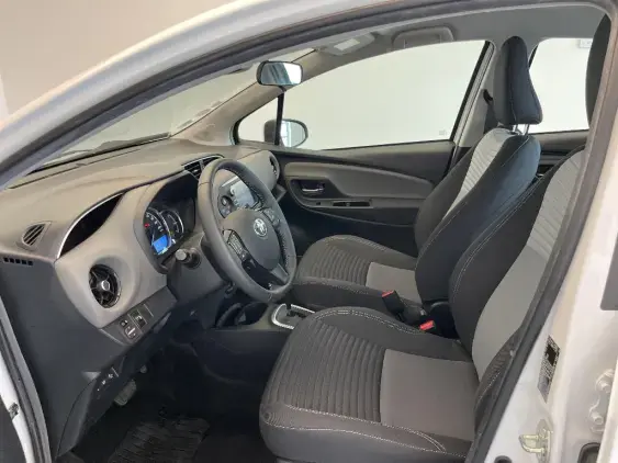 TOYOTA YARIS III - voiture d'occasion - Photo 18