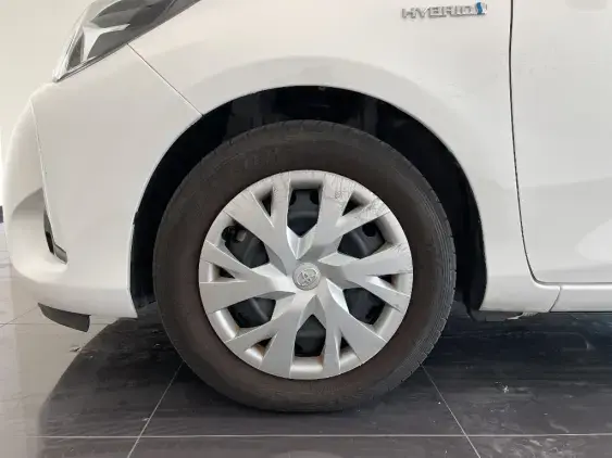 TOYOTA YARIS III - voiture d'occasion - Photo 23