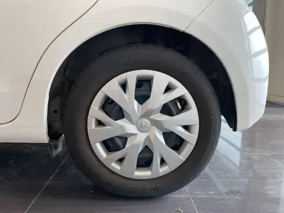TOYOTA YARIS III - voiture d'occasion - Photo 24