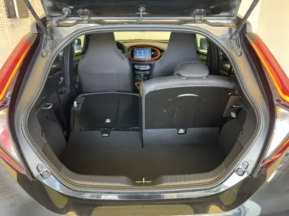 TOYOTA AYGO X - voiture d'occasion - Photo 16