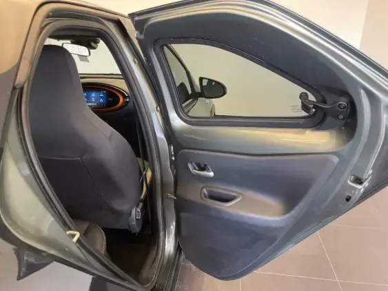 TOYOTA AYGO X - voiture d'occasion - Photo 20