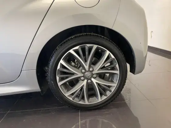 TOYOTA YARIS IV - voiture d'occasion - Photo 23