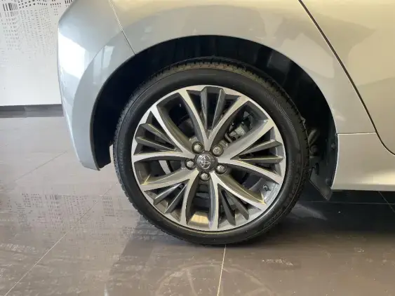 TOYOTA YARIS IV - voiture d'occasion - Photo 24