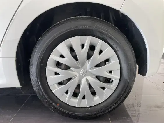 TOYOTA YARIS IV - voiture d'occasion - Photo 22
