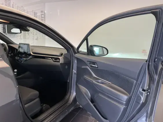 TOYOTA C-HR - voiture d'occasion - Photo 20