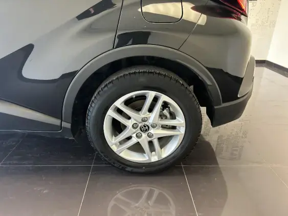 TOYOTA C-HR - voiture d'occasion - Photo 23