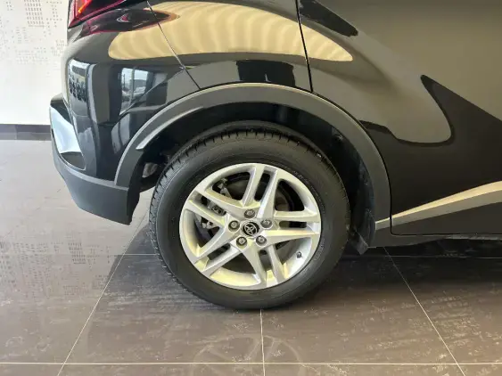 TOYOTA C-HR - voiture d'occasion - Photo 24