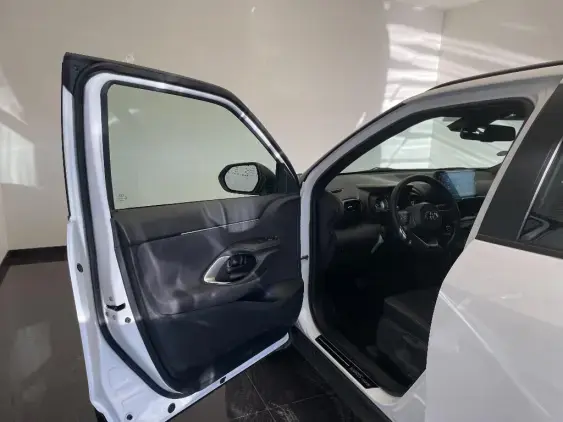 TOYOTA YARIS CROSS I - voiture d'occasion - Photo 19