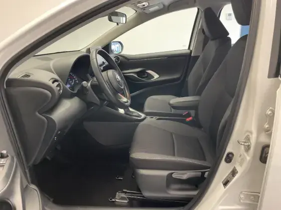 TOYOTA YARIS IV - voiture d'occasion - Photo 18