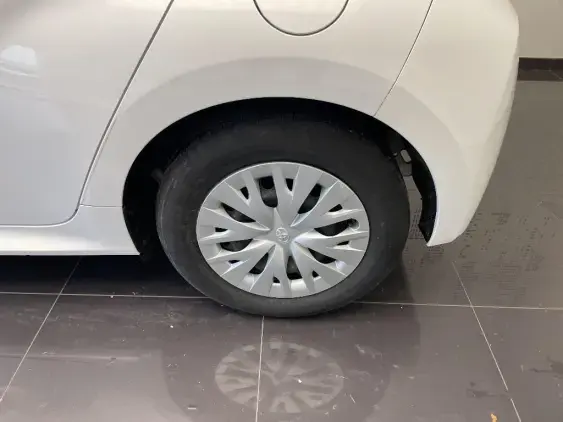 TOYOTA YARIS IV - voiture d'occasion - Photo 22