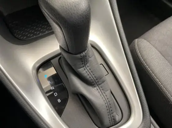 TOYOTA YARIS IV - voiture d'occasion - Photo 19