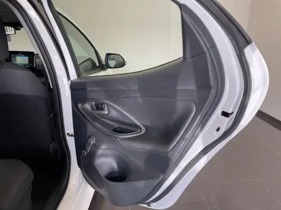 TOYOTA YARIS IV - voiture d'occasion - Photo 20