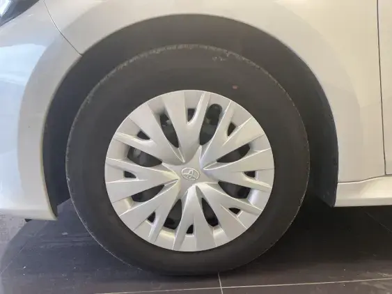 TOYOTA YARIS IV - voiture d'occasion - Photo 22