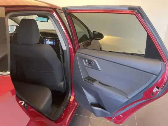 TOYOTA AURIS II - voiture d'occasion - Photo 20