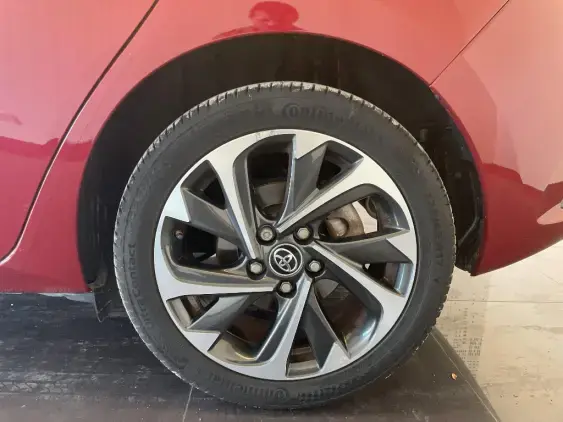 TOYOTA AURIS II - voiture d'occasion - Photo 23