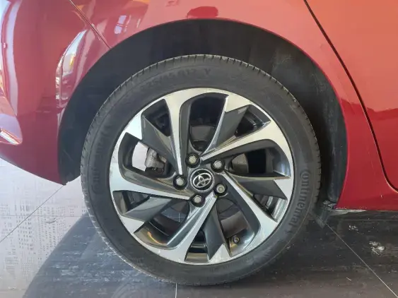 TOYOTA AURIS II - voiture d'occasion - Photo 24