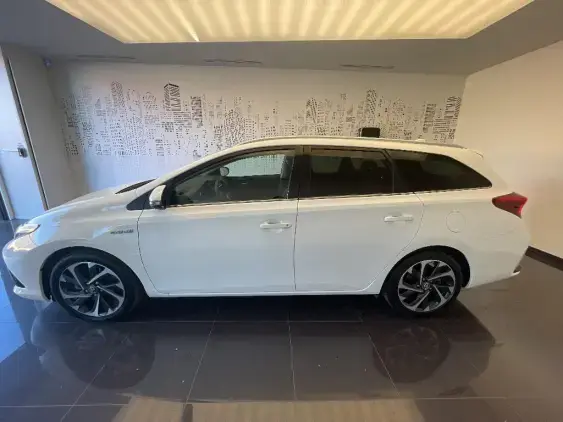 TOYOTA AURIS II - voiture d'occasion - Photo 21