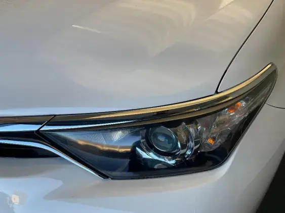 TOYOTA AURIS II - voiture d'occasion - Photo 22