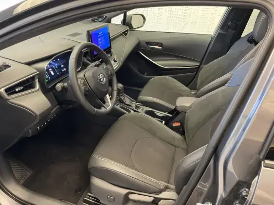 TOYOTA COROLLA TOURING SPT X - voiture d'occasion - Photo 18