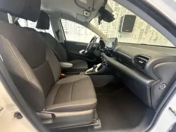 TOYOTA YARIS IV - voiture d'occasion - Photo 18