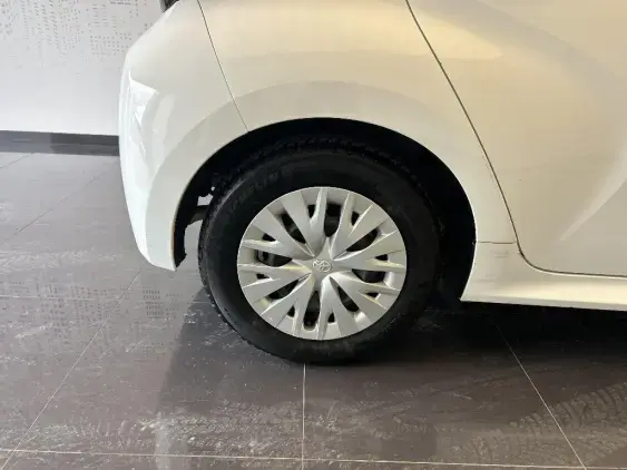 TOYOTA YARIS IV - voiture d'occasion - Photo 23