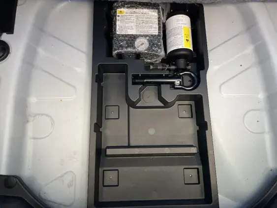 TOYOTA AYGO X - voiture d'occasion - Photo 17