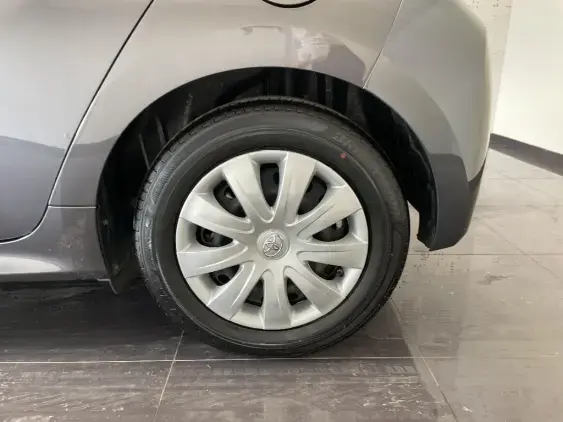 TOYOTA YARIS IV - voiture d'occasion - Photo 24