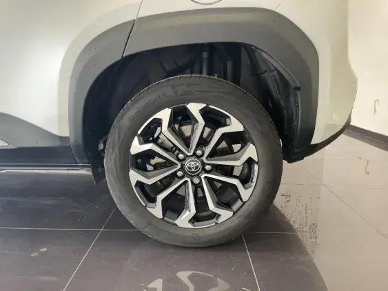 TOYOTA YARIS CROSS I - voiture d'occasion - Photo 24