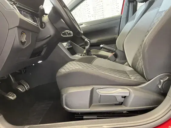 VOLKSWAGEN POLO VI - voiture d'occasion - Photo 21