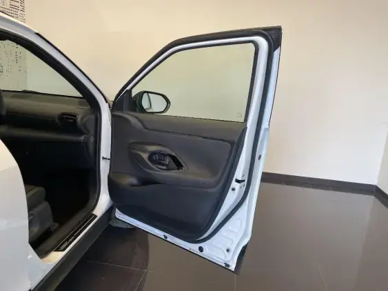 TOYOTA YARIS CROSS I - voiture d'occasion - Photo 20