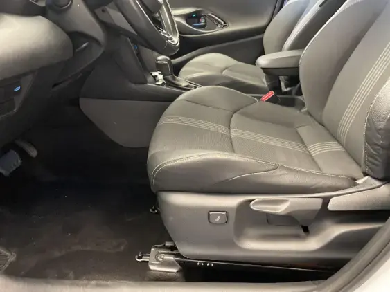 TOYOTA YARIS CROSS I - voiture d'occasion - Photo 21