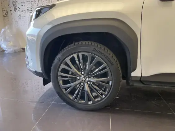 TOYOTA YARIS CROSS I - voiture d'occasion - Photo 23