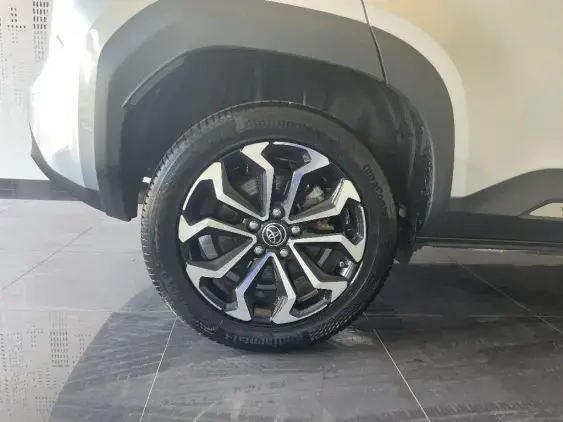 TOYOTA YARIS CROSS I - voiture d'occasion - Photo 24