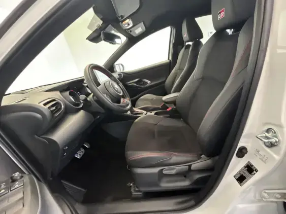 TOYOTA YARIS IV - voiture d'occasion - Photo 19