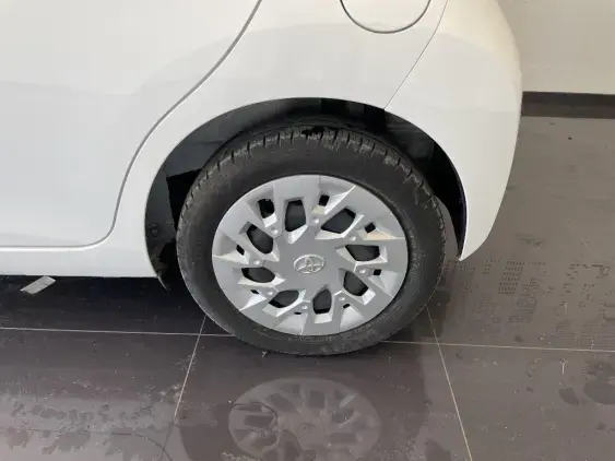 TOYOTA AYGO II - voiture d'occasion - Photo 21