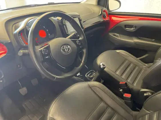 TOYOTA AYGO II - voiture d'occasion - Photo 17