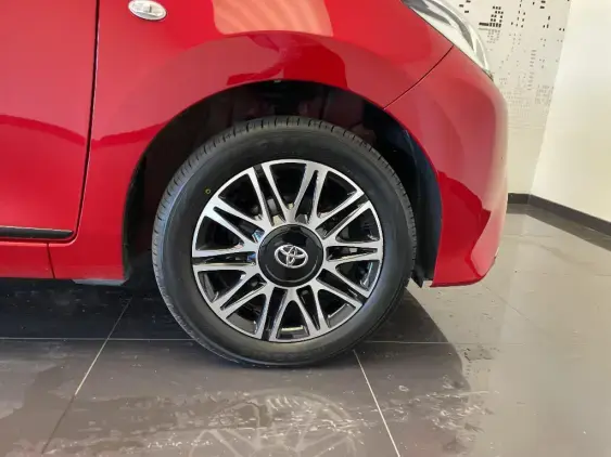 TOYOTA AYGO II - voiture d'occasion - Photo 23